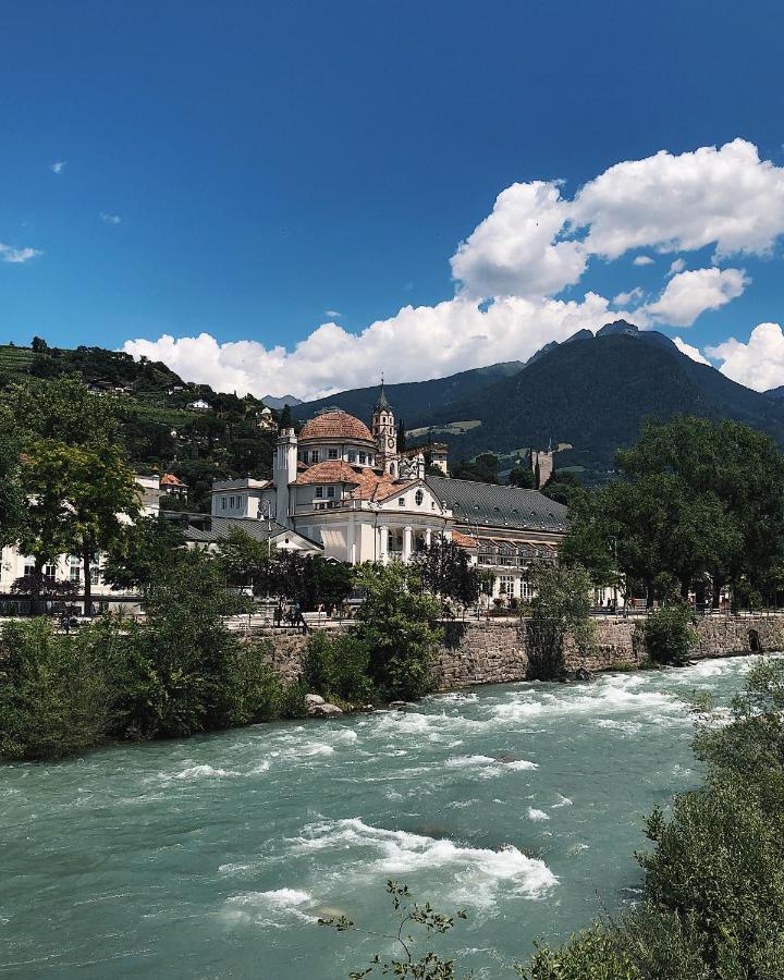 Rosa'S Boutique Apartment & Parking Merano Exterior photo